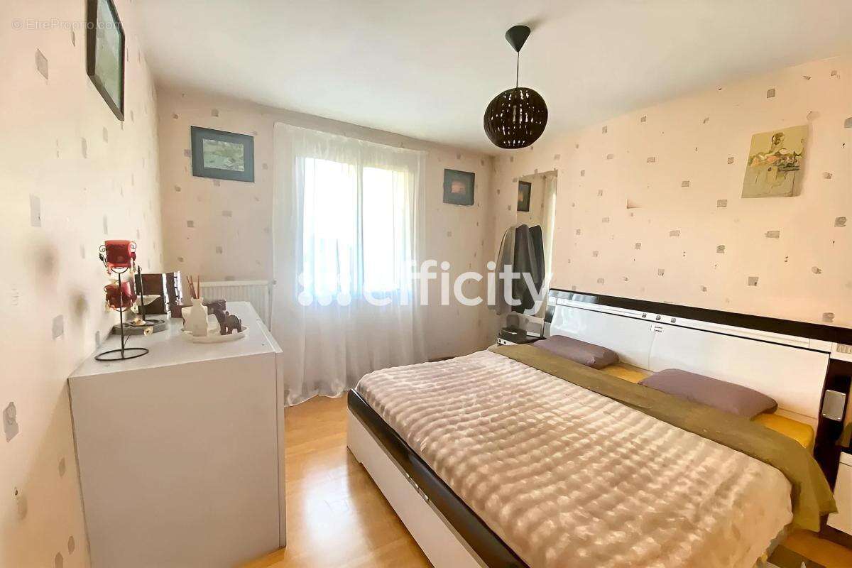 Maison à LIVRY-GARGAN