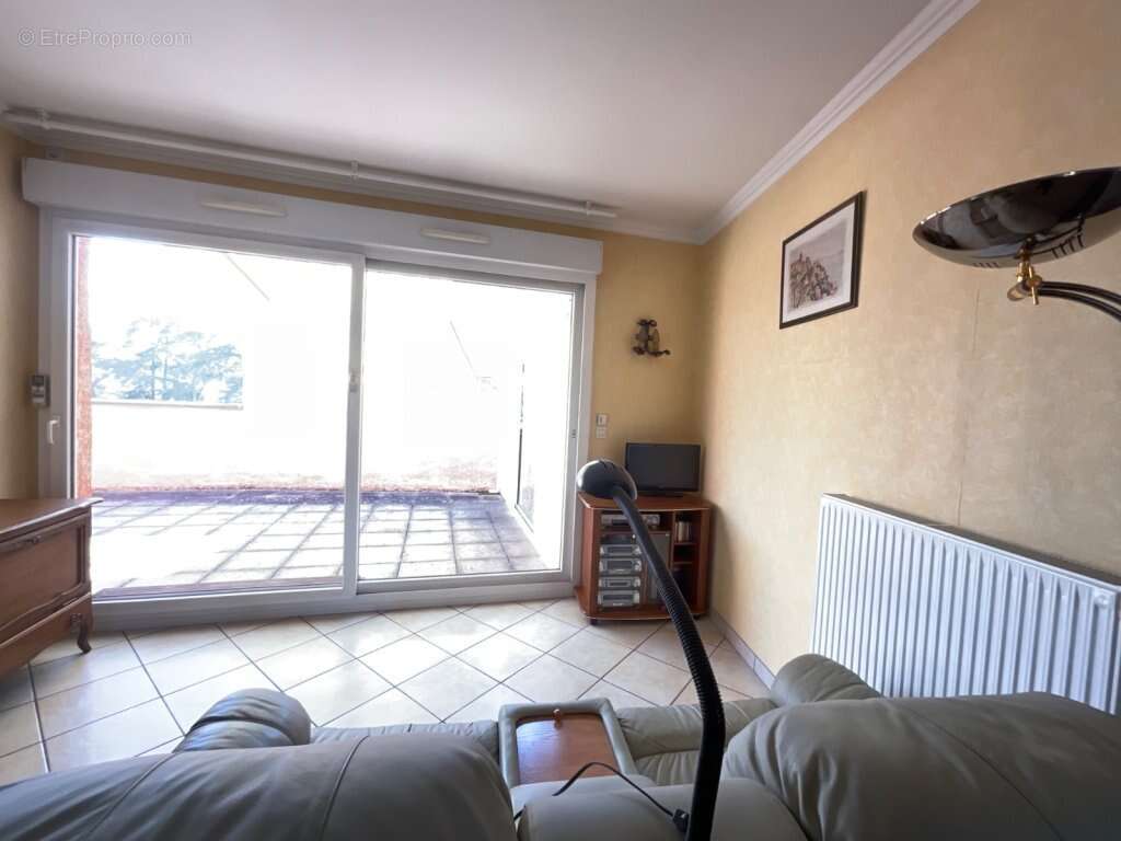 Appartement à ANDREZIEUX-BOUTHEON