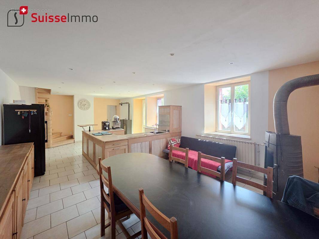 Maison à FONTENELLE-MONTBY