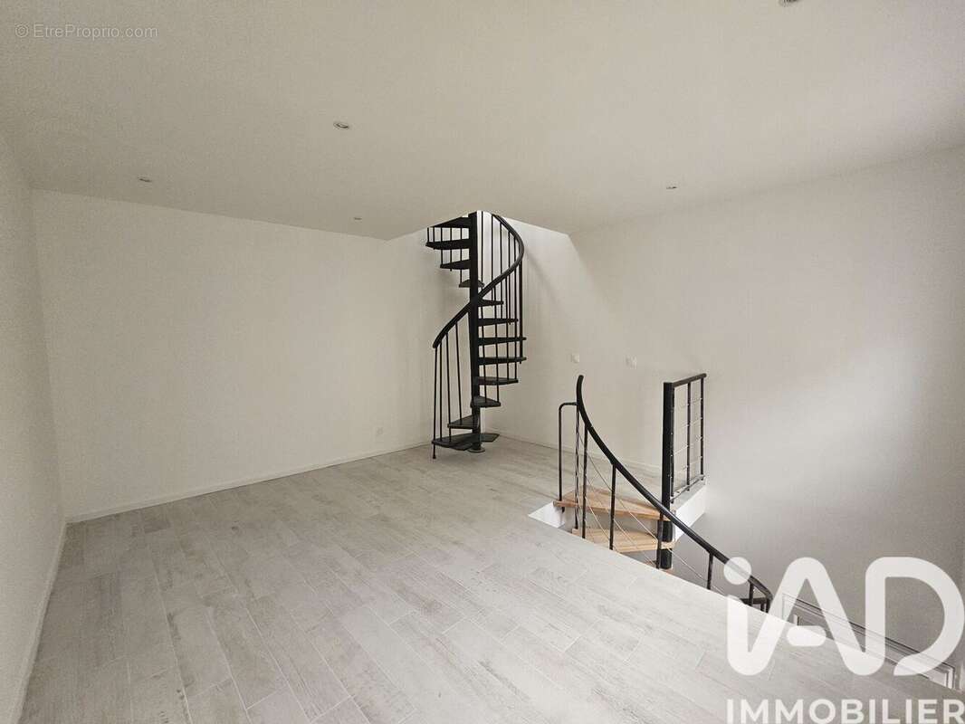 Photo 2 - Appartement à LE PORT-MARLY