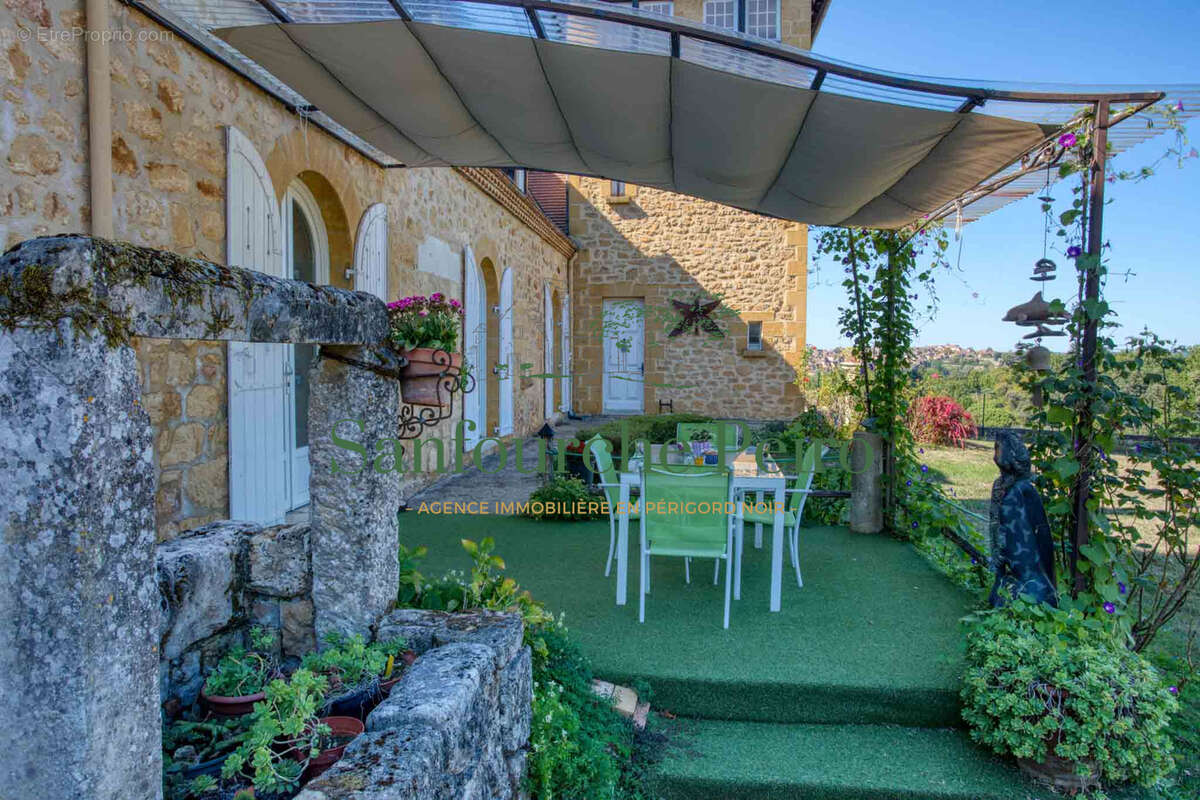 Maison à SARLAT-LA-CANEDA