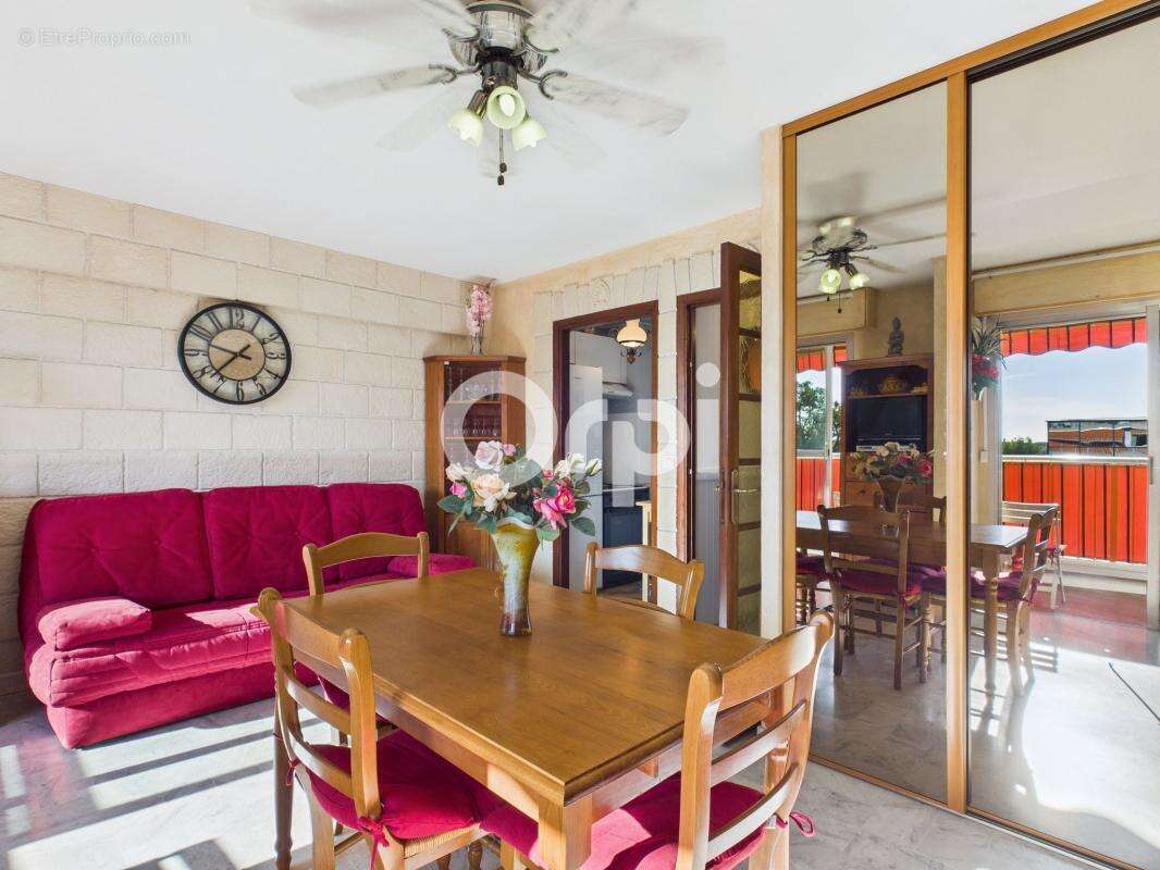 Appartement à MANDELIEU-LA-NAPOULE