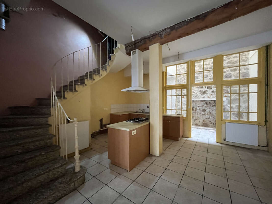 Maison à LEZIGNAN-CORBIERES