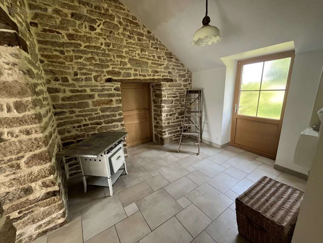 10 mn vannes  - longere renovee 300 m² - photo 10
