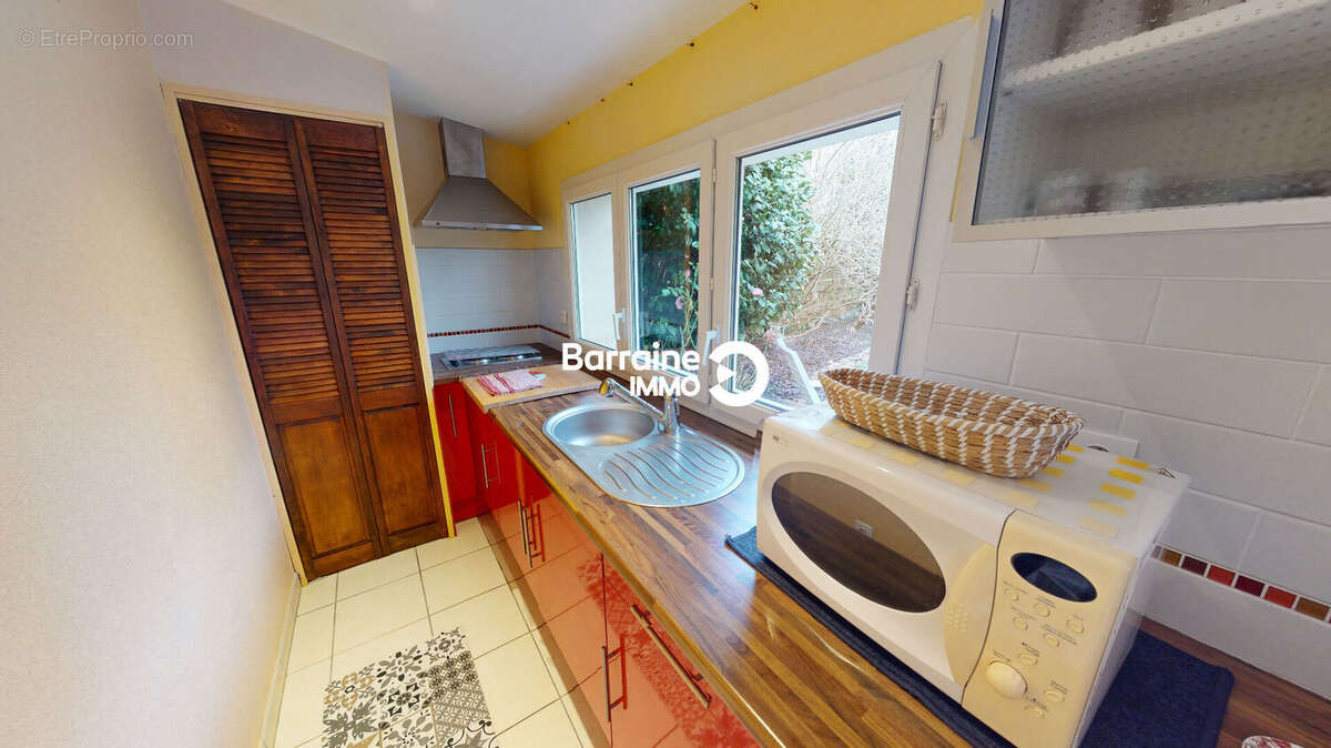 Maison à LE RELECQ-KERHUON