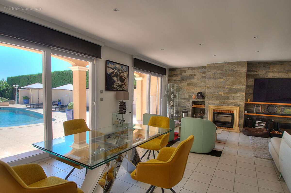 Maison à SAINT-RAPHAEL
