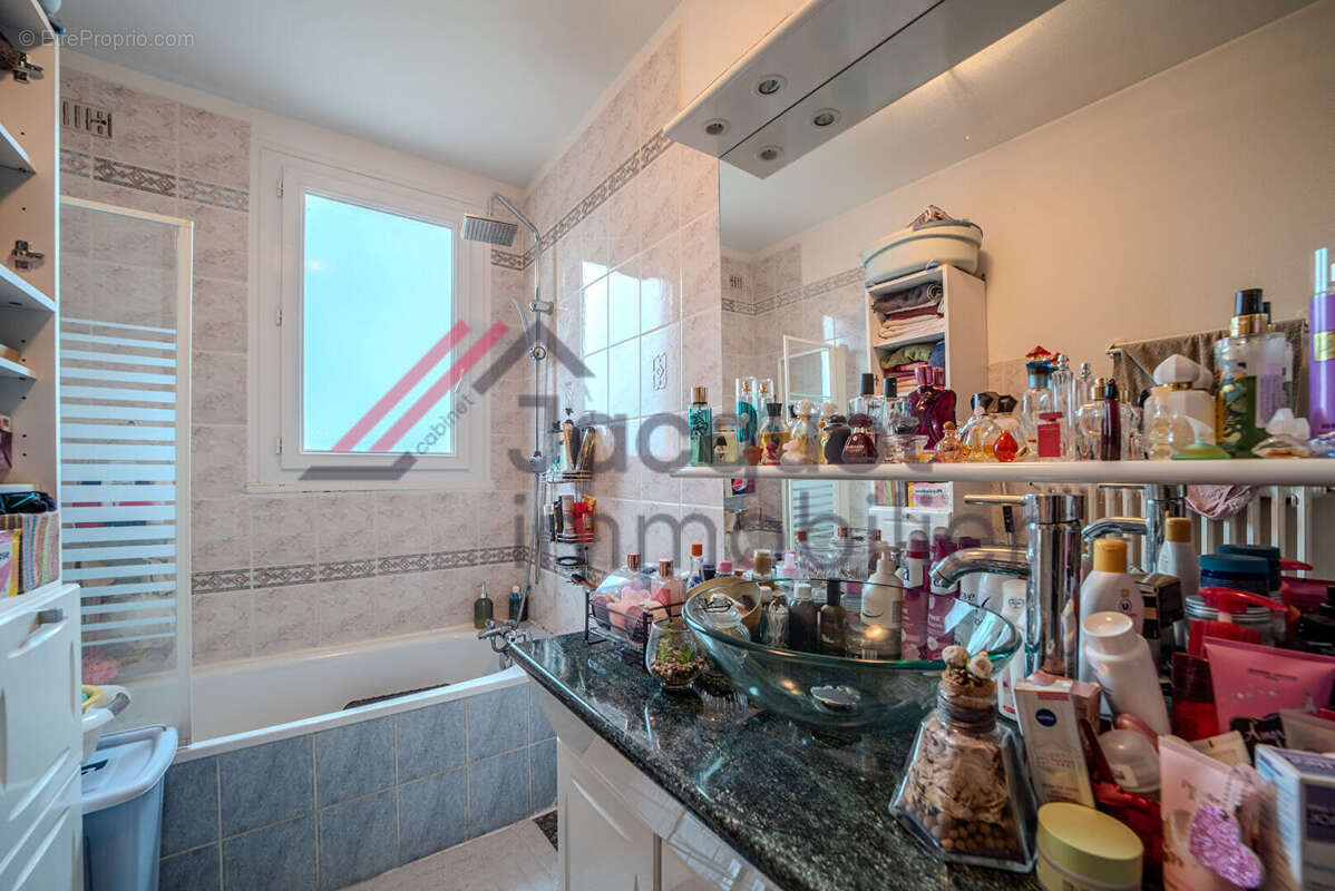 Appartement à LONS-LE-SAUNIER
