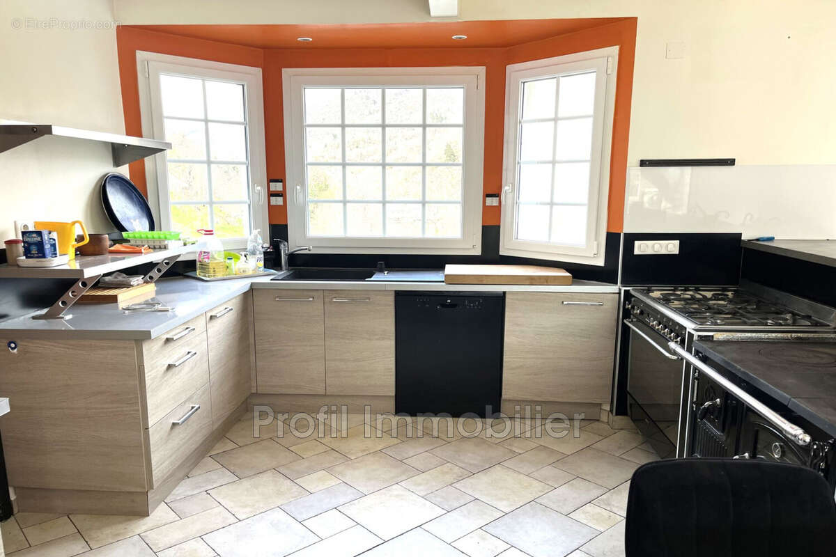 Maison à SAINT-LEGER-DE-PEYRE