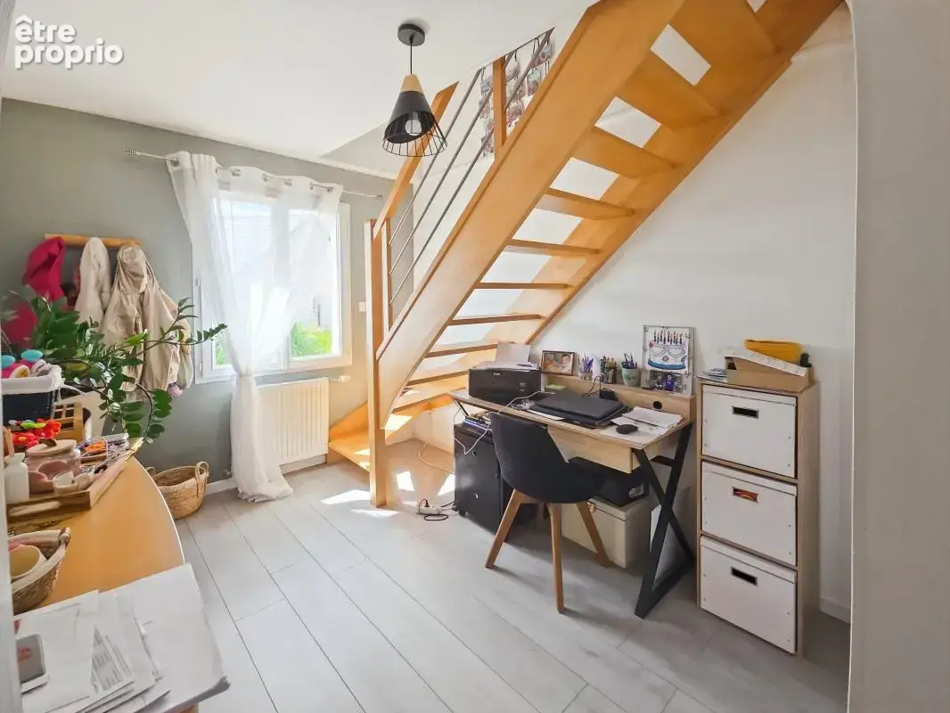 Charmante maison construite en 2014 d'une surface de 120 m², idéalement située au centre-ville de Marigny-les-Usages. En très bo - photo 9