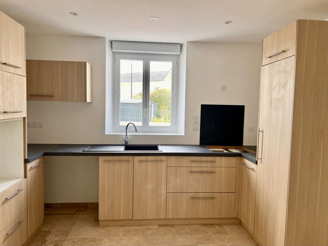 Maison à VILLEBERNIER