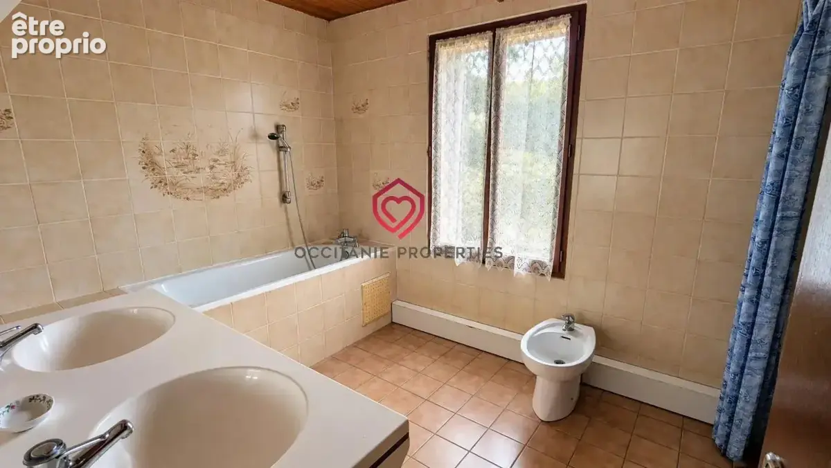 Maison en pierre avec bergerie sur 10 hectares – Vue campagne, sans voisin proche - photo 8