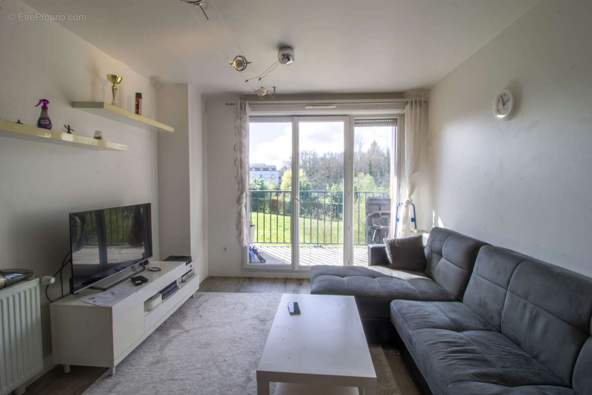 Appartement à CORBEIL-ESSONNES