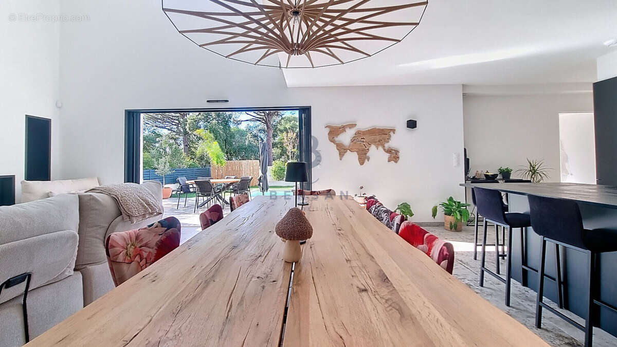 Maison à FREJUS