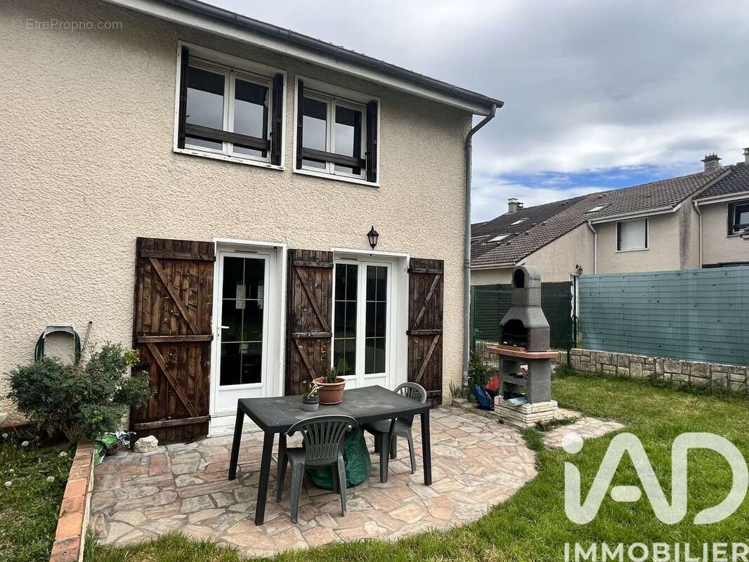 Photo 3 - Maison à CORBEIL-ESSONNES