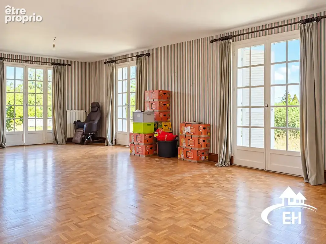 Maison familiale 147 m² - 4 chambres - Terrain de 2 215 m² - photo 3