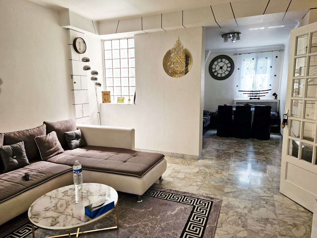 Maison à LIVRY-GARGAN