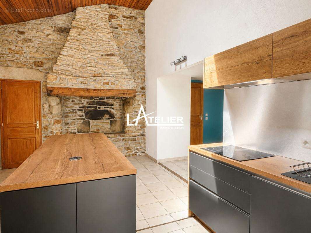Maison en pierre – 5 chambres – jardin – grand garage - photo 6