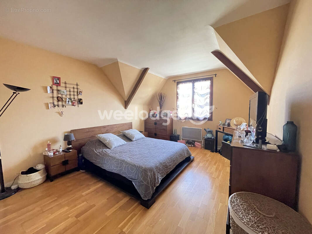 Maison à CONFLANS-SAINTE-HONORINE