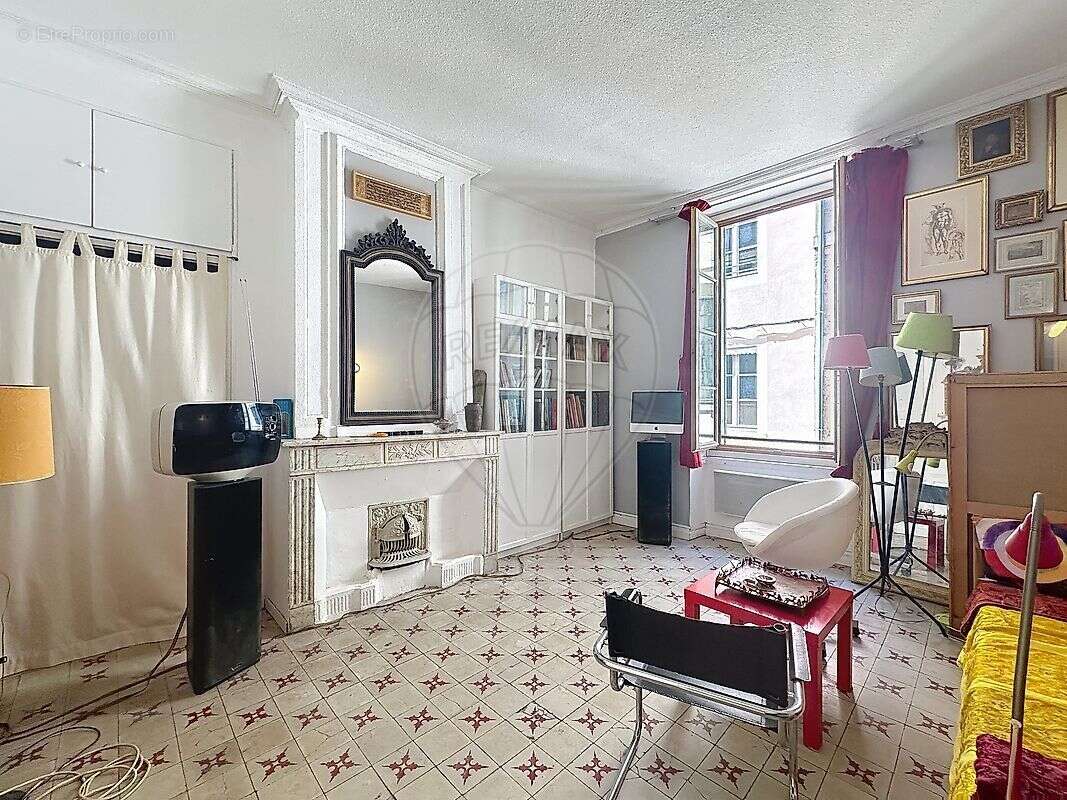 Appartement à NIMES