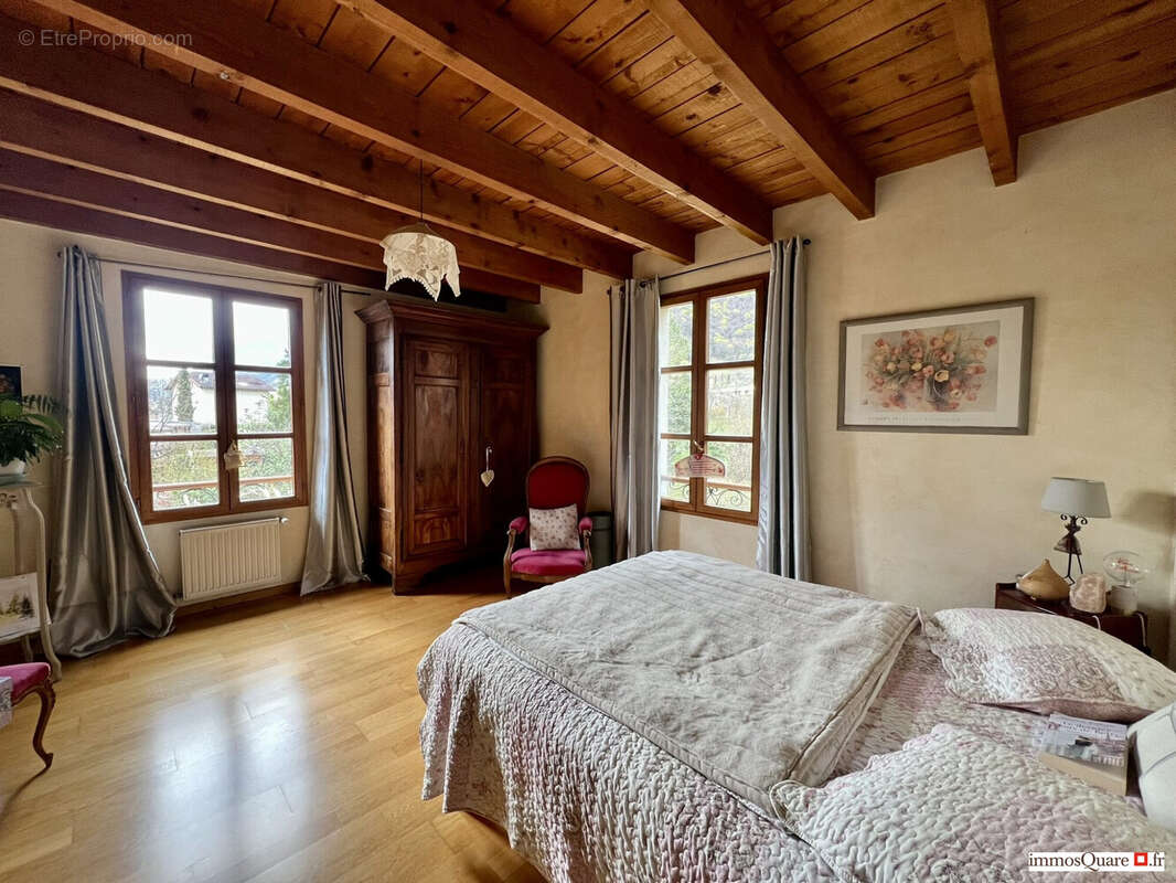 Maison à CROLLES