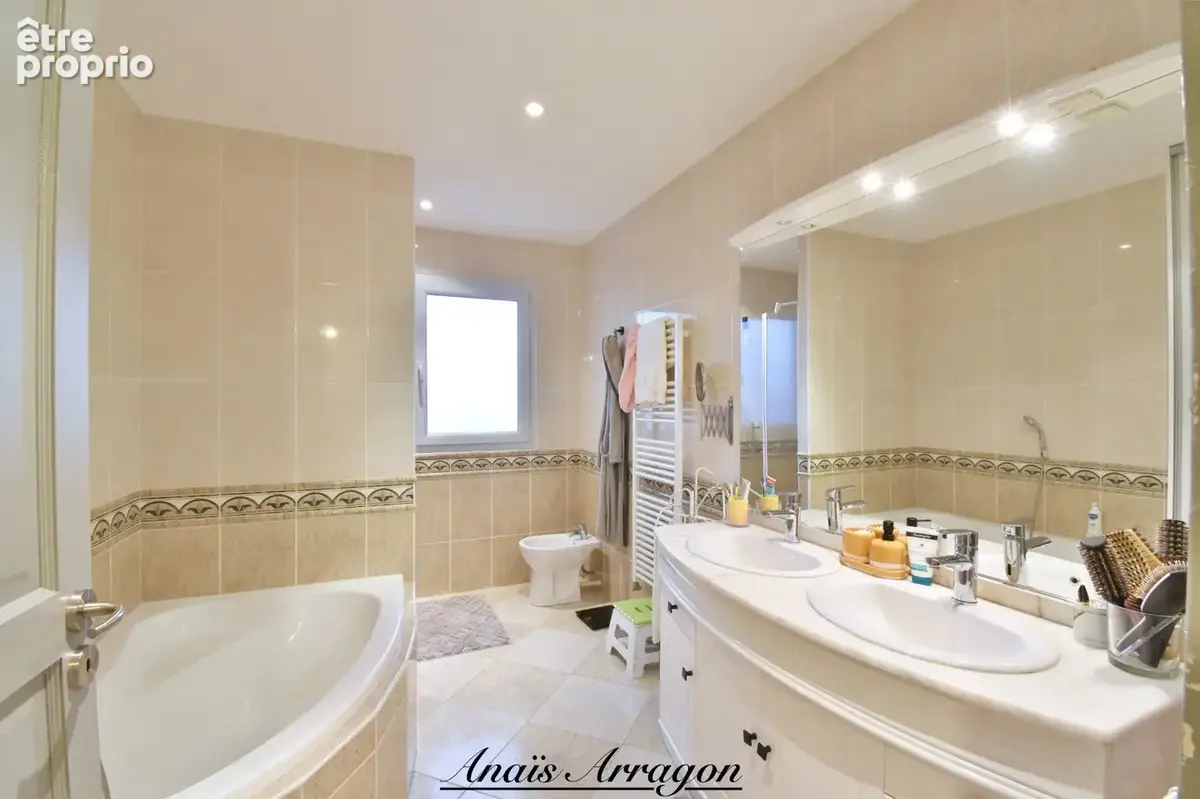 Maison à vendre 8 pièces PUJOLS (47) - photo 13