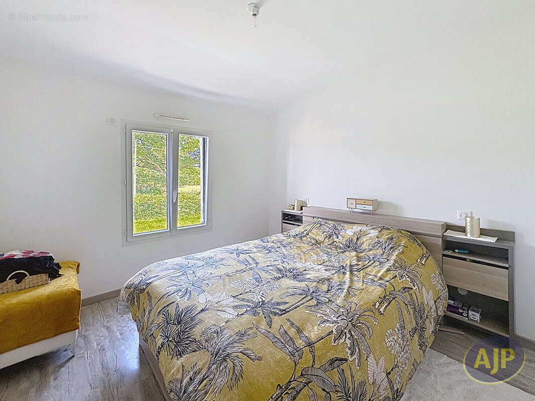 Maison Apremont 152.5 m²  habitables sur 6790 m² de terrain - photo 7