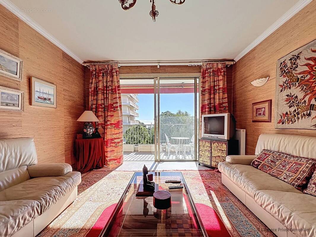 Appartement à CAGNES-SUR-MER