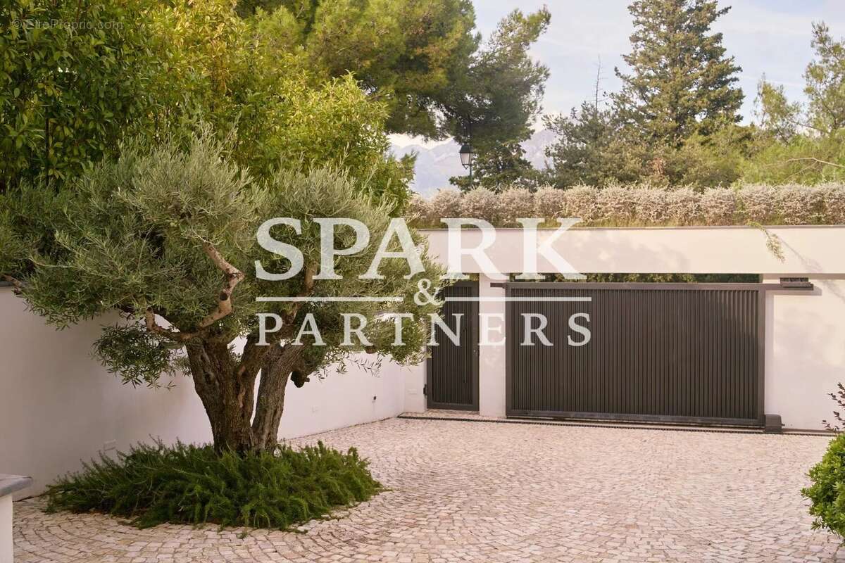 Maison à ROQUEBRUNE-CAP-MARTIN