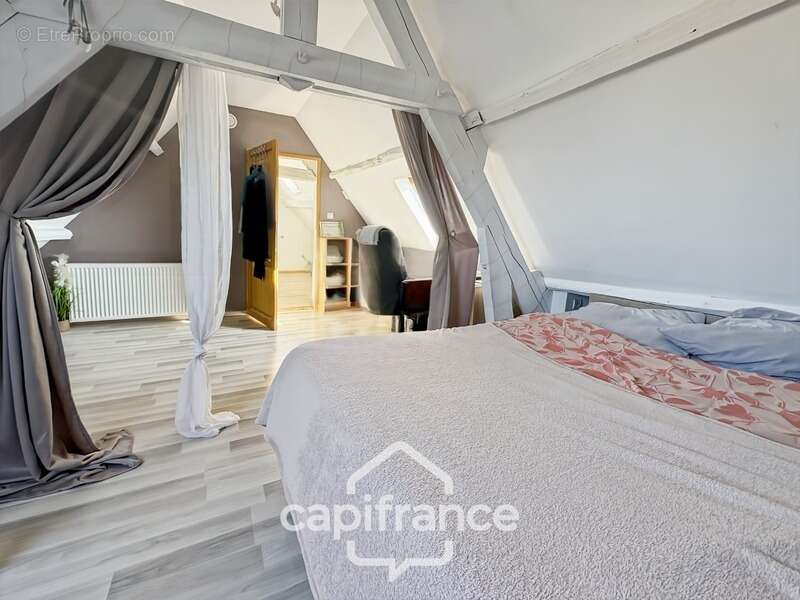 Maison à L'ABERGEMENT-SAINTE-COLOMBE