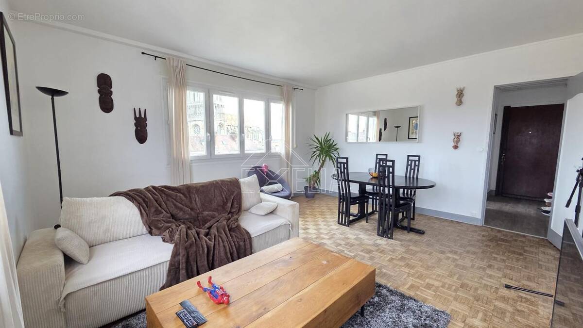 Appartement à MANTES-LA-JOLIE