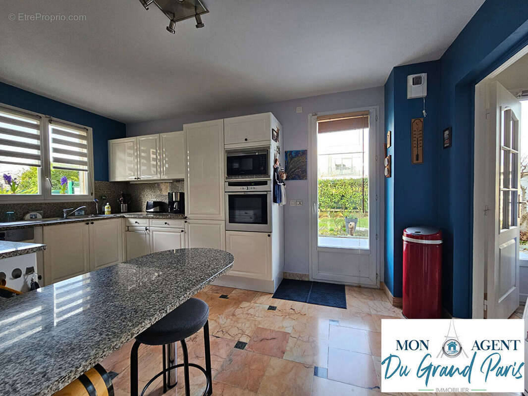 Maison à TOUSSUS-LE-NOBLE