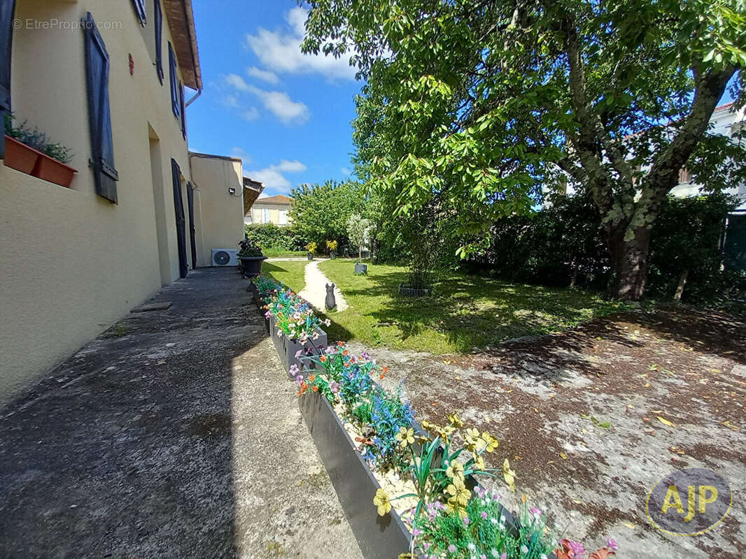 Maison à CIVRAC-EN-MEDOC