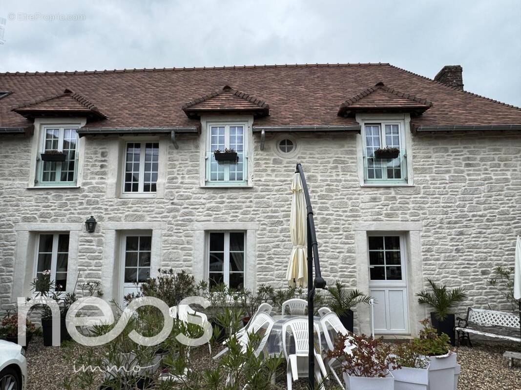 Maison à CHATEAU-SUR-EPTE