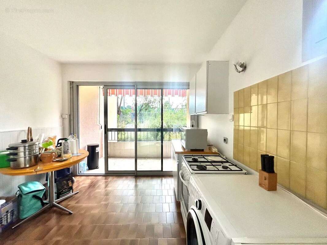 Appartement à VILLENEUVE-LOUBET