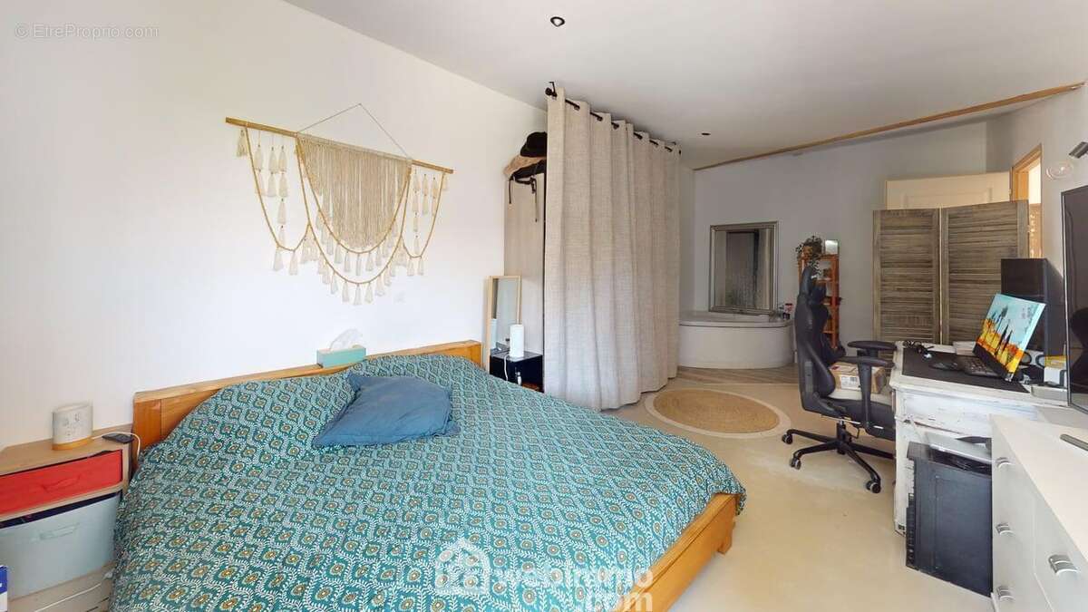 Chambre - Maison à LONGEVILLE-SUR-MER