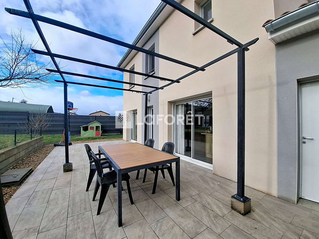 Maison à BELLEVILLE