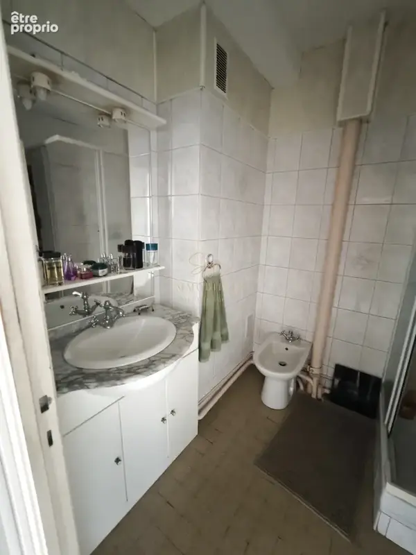 Appt t3 avec cave et place de parking 239 000 € la ciotat - photo 5