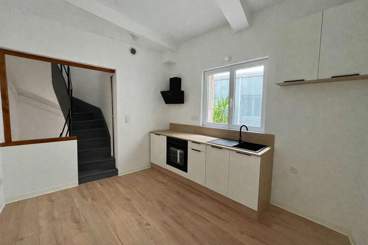 Appartement à THEZAN-LES-BEZIERS
