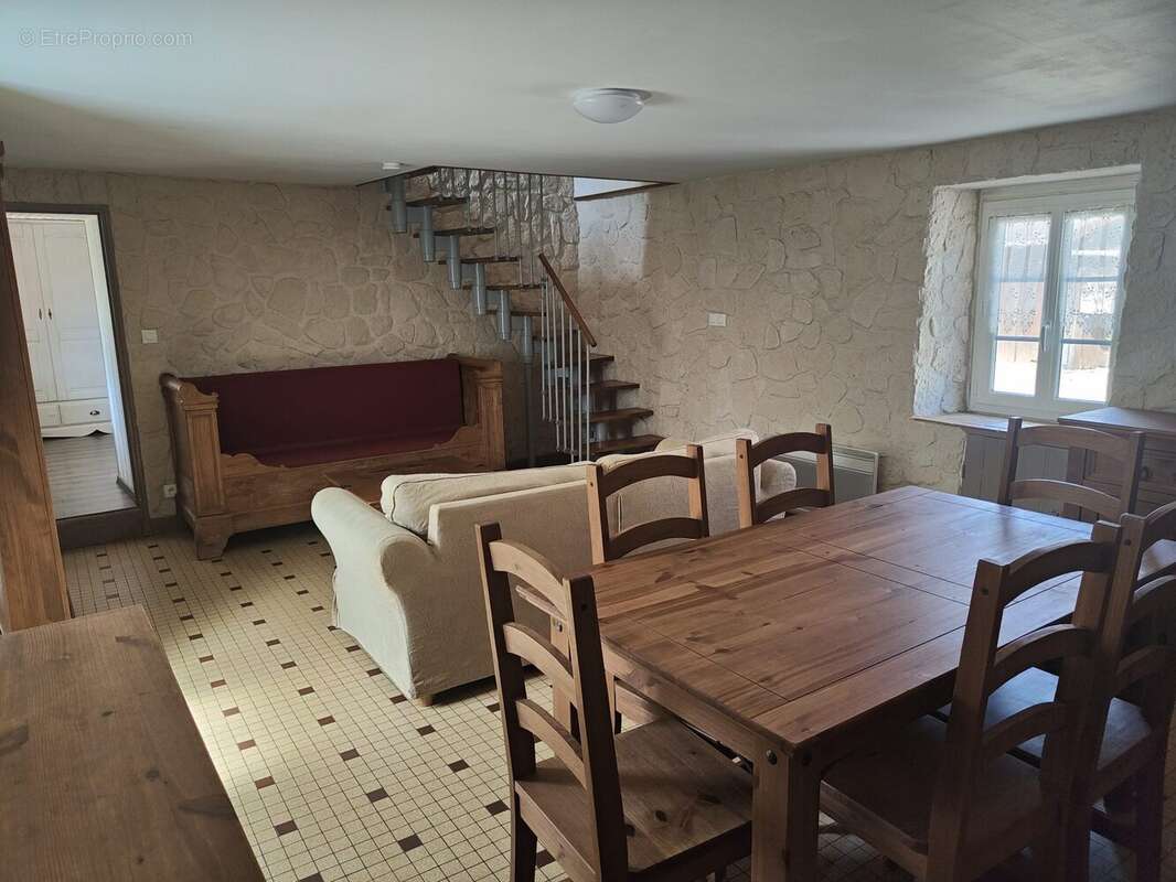 Maison 65 m² à Briantes  - photo 17