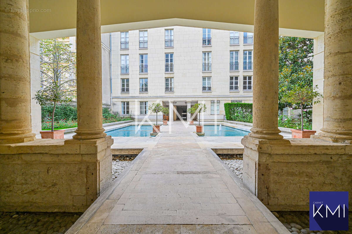 Appartement à PARIS-3E