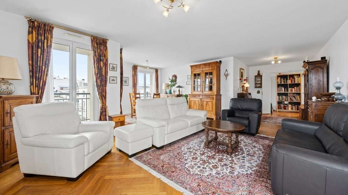 Appartement à GARCHES