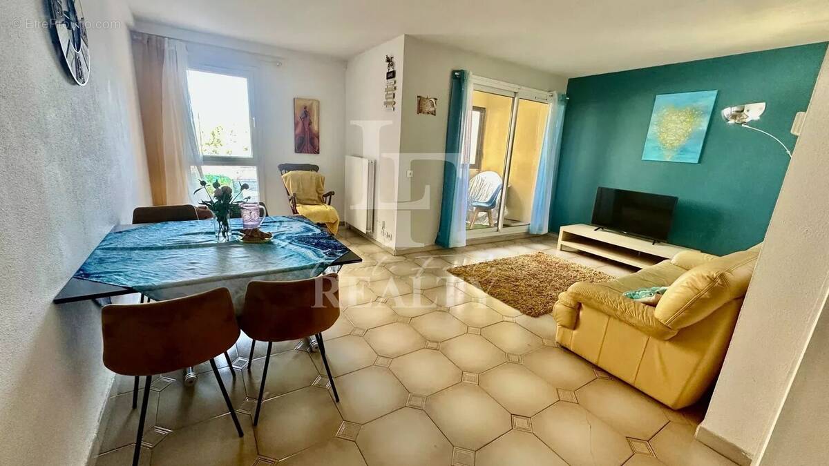 Appartement à VALBONNE