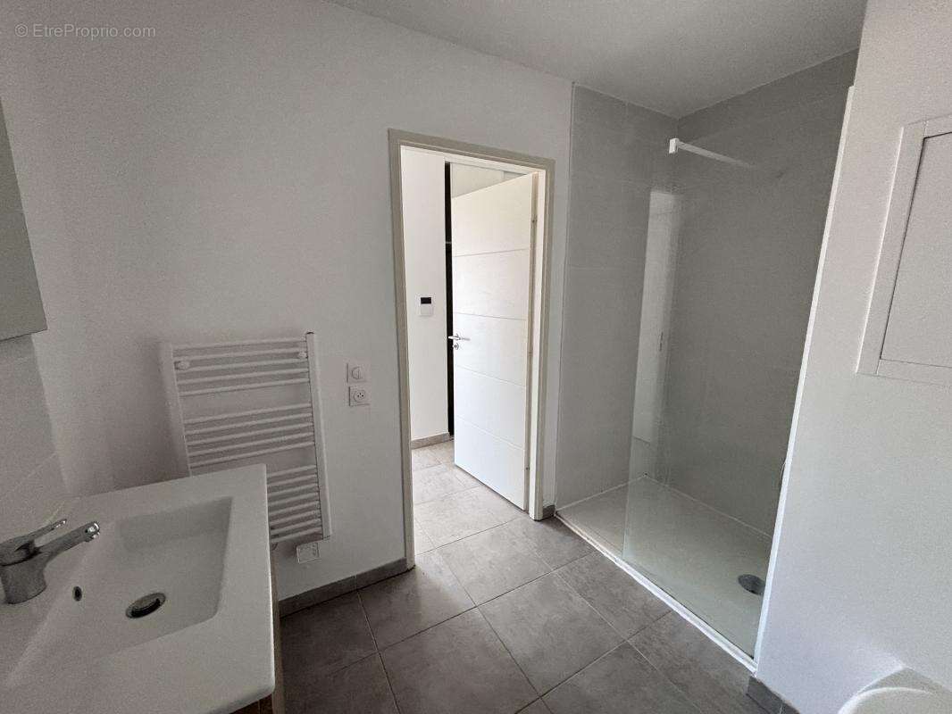 Appartement à MARSEILLE-9E