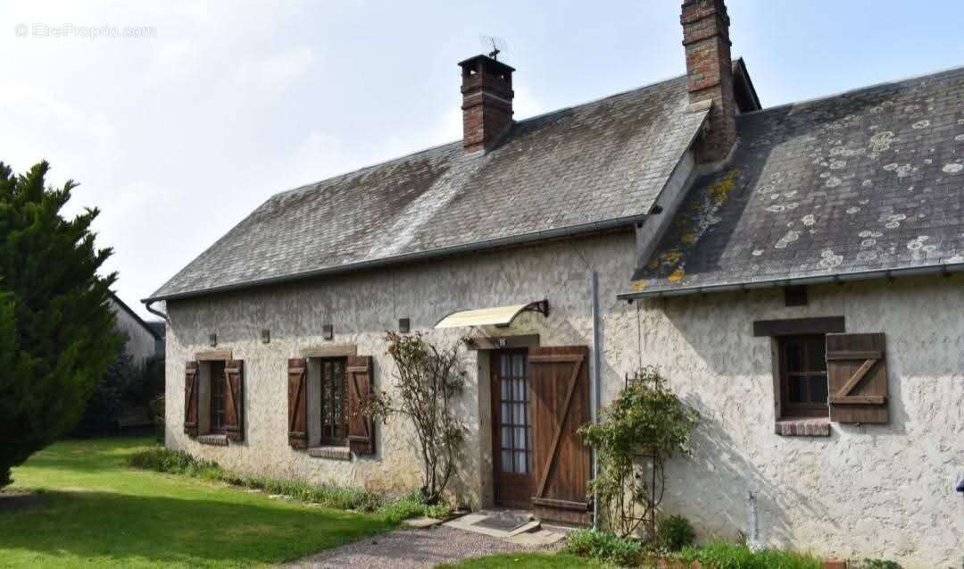 Maison à CORMEILLES