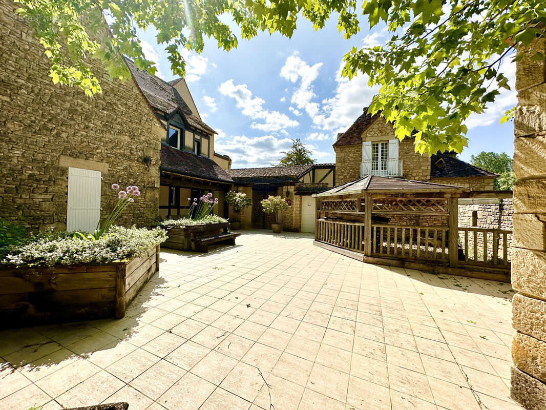 Maison à SARLAT-LA-CANEDA