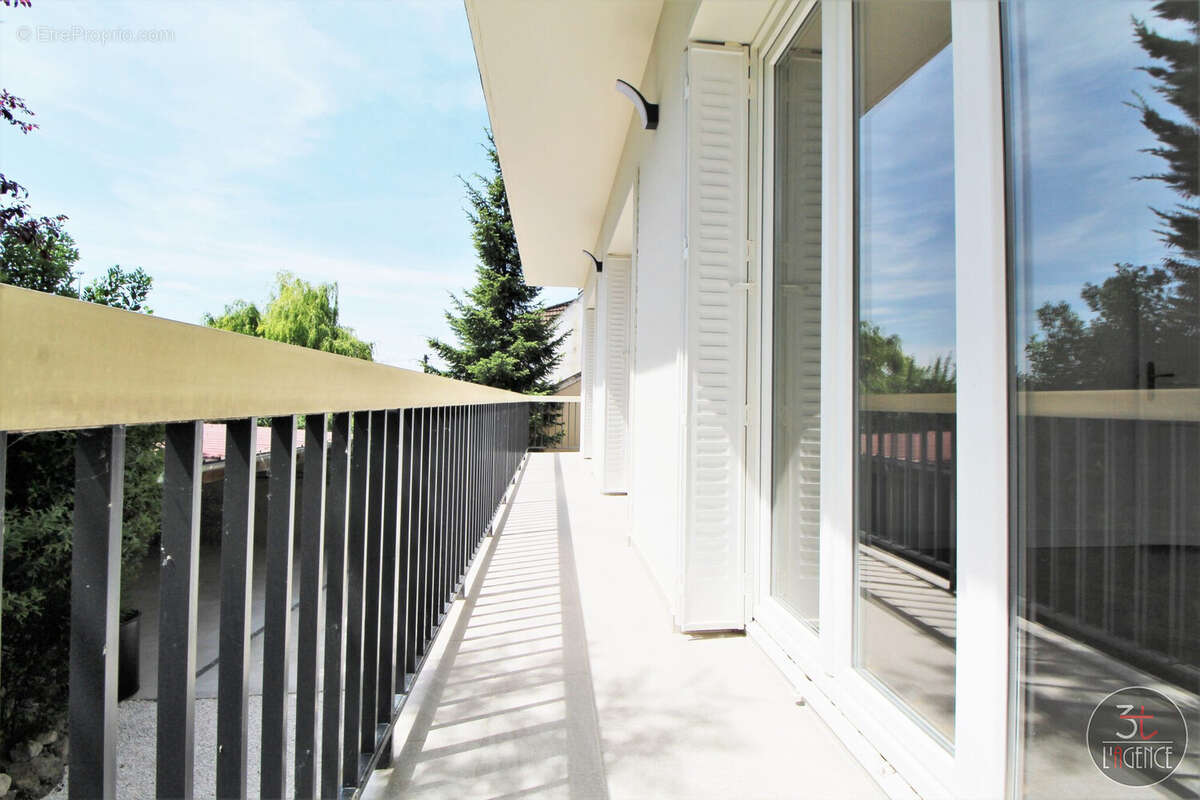 Appartement à FONTENAY-SOUS-BOIS