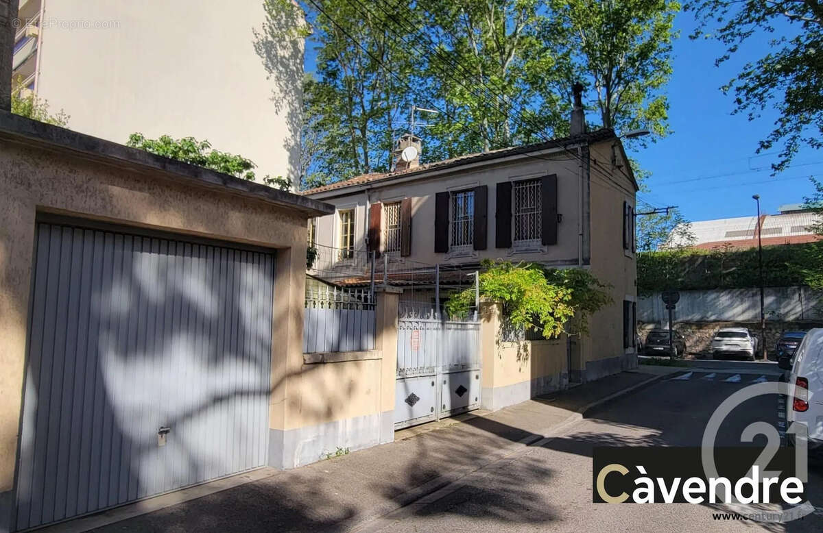 Maison à AVIGNON