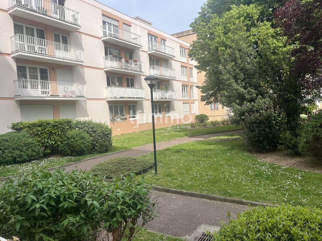 Appartement à NOGENT-SUR-MARNE