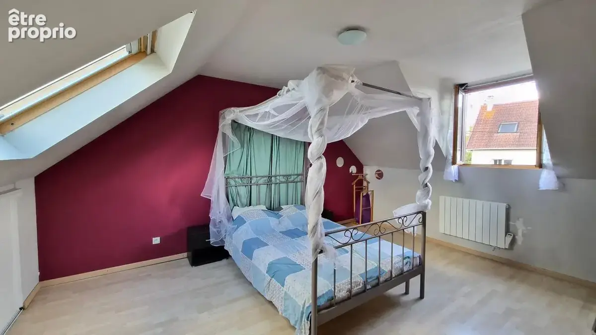 T7 de 137.5 m², vie de plain pied, terrain 735 m², garage - photo 16