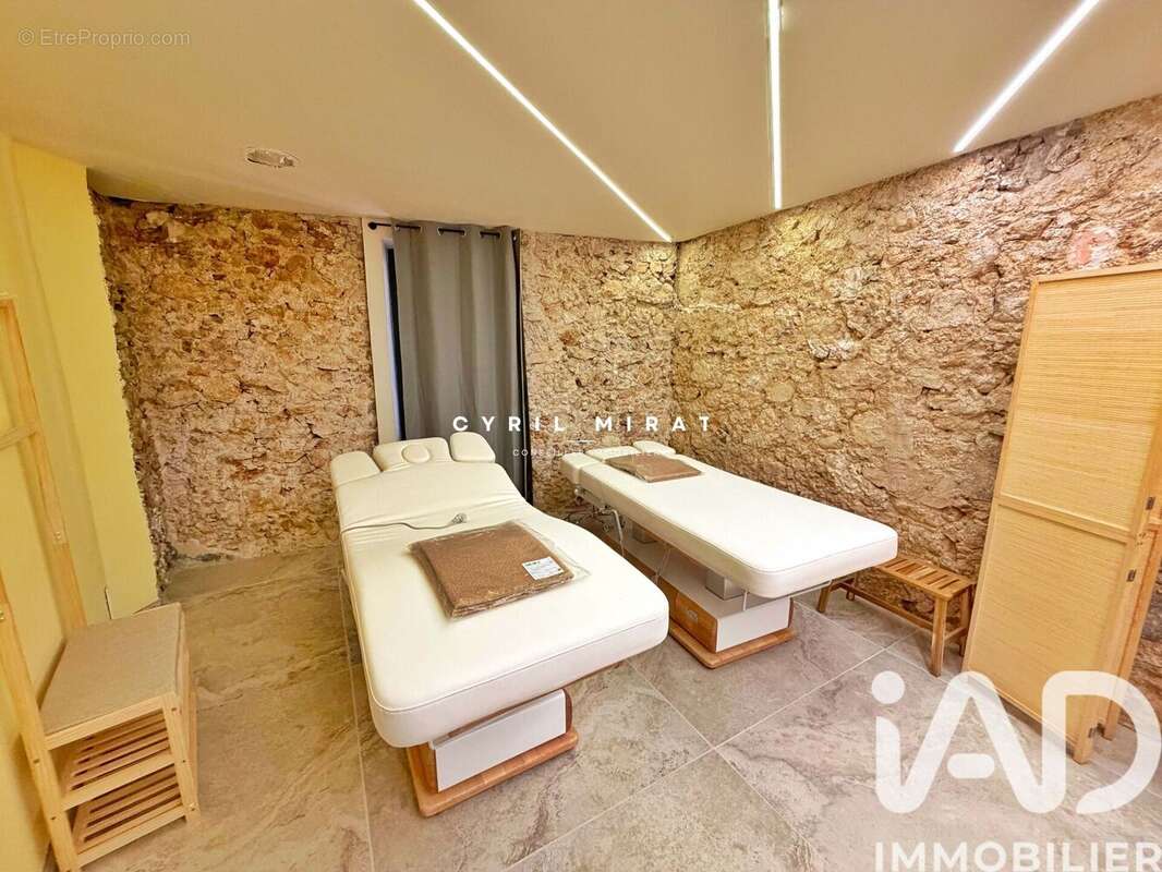 Photo 6 - Commerce à SANARY-SUR-MER